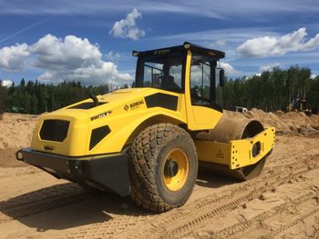 Bomag 213D
